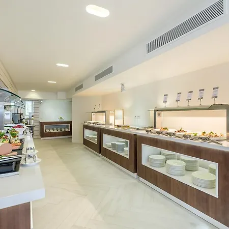 巴塞罗那波蒂纳茨酒店-限成人 酒店